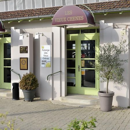 Logis Auberge Des Vieux Chenes Malemort Buitenkant foto